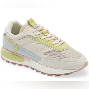 HOFF Senora Sneakers Size 6